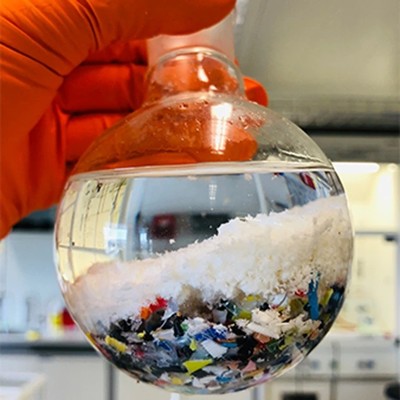 三管齐下解决塑料污染危机